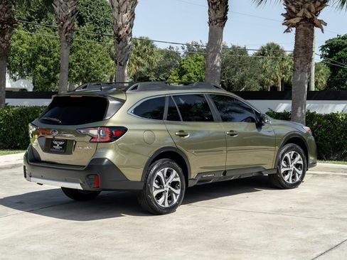 Used 2022 Subaru Outback Limited image 8