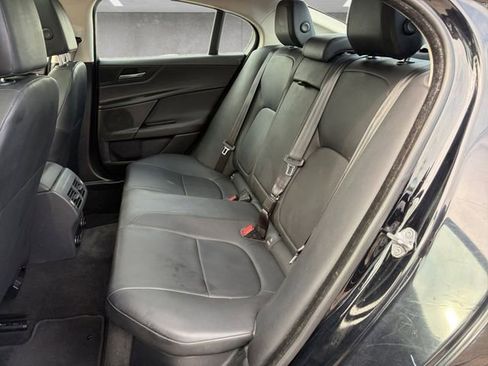 Used 2017 Jaguar XE RWD image 22