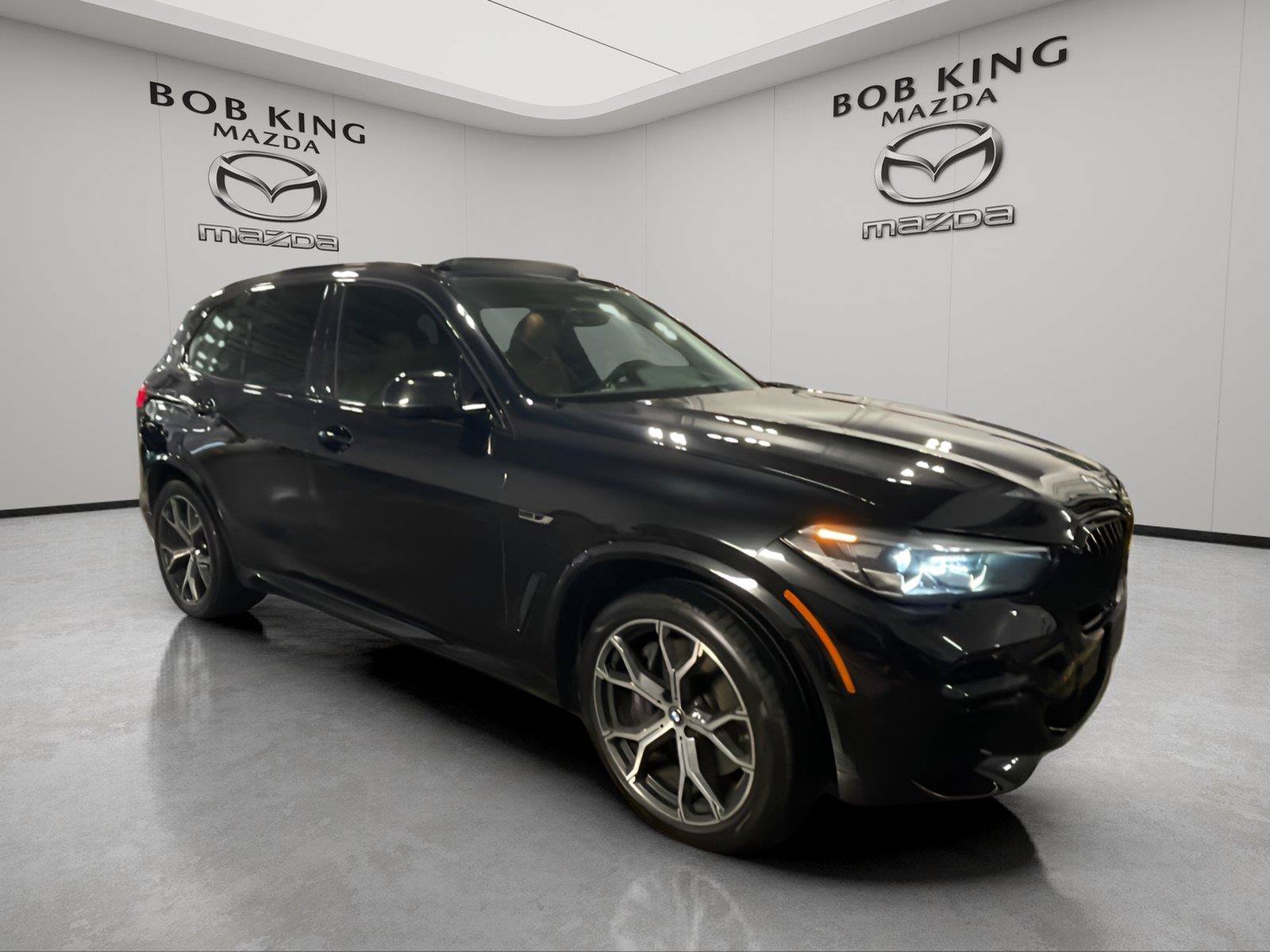 Used 2022 BMW X5 xDrive45e w/ M Sport Package AWD/4WD image 7