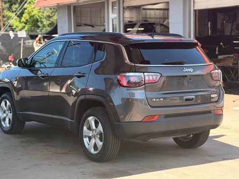 Used 2018 Jeep Compass Latitude w/ Popular Equipment Group AWD/4WD image 4