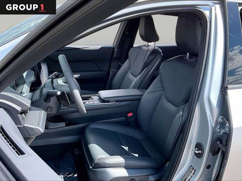 Used 2026 Lexus ES 350e w/ Convenience Package FWD image 7