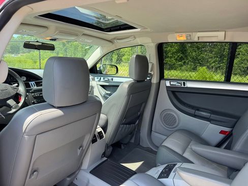 Used 2007 Chrysler Pacifica Touring FWD image 24