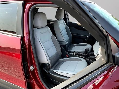Used 2024 Chevrolet TrailBlazer LT FWD image 29