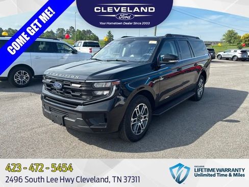 Used 2025 Ford Expedition Max Active AWD/4WD image 1