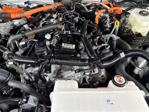 Certified 2025 Toyota 4Runner Trailhunter AWD/4WD image 60