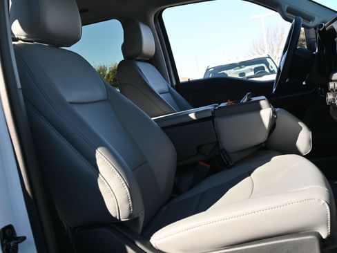 New 2026 Ford F550 4x4 Crew Cab image 26