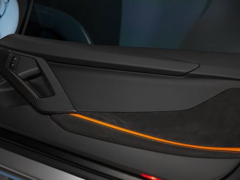 Used 2018 Lamborghini Aventador S image 33