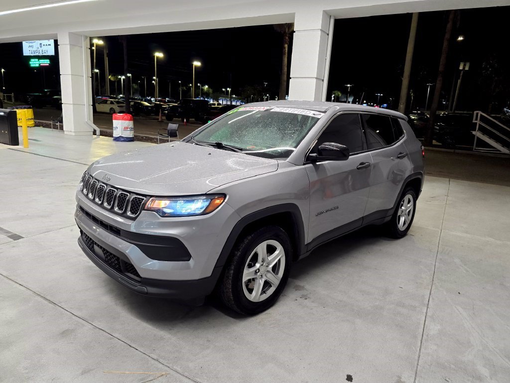 Certified 2023 Jeep Compass Sport AWD/4WD image 2