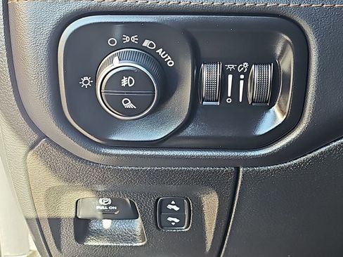 Used 2022 RAM 1500 Limited image 26