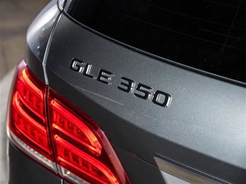 Used 2018 Mercedes-Benz GLE 350 image 32