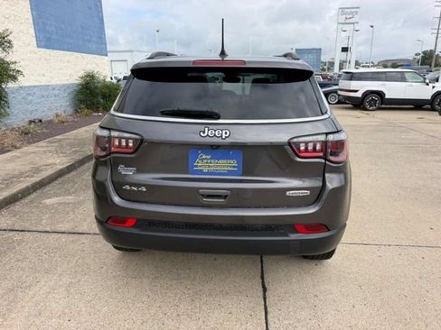 Used 2022 Jeep Compass Latitude AWD/4WD image 4