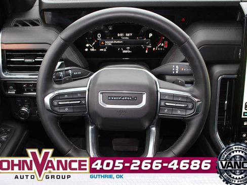 Used 2025 GMC Yukon Denali AWD/4WD image 33