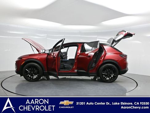 New 2026 Chevrolet Equinox EV LT w/ LPO, Blackout Package AWD/4WD image 40