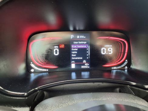 Used 2025 Kia Soul LX w/ LX Technology Package image 14