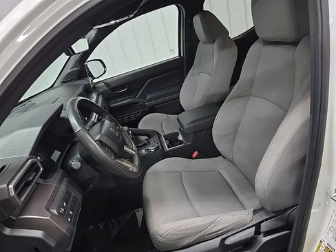 Used 2024 Toyota Tacoma SR5 AWD/4WD image 29