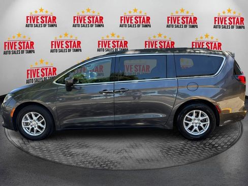 Used 2020 Chrysler Voyager Lxi image 4