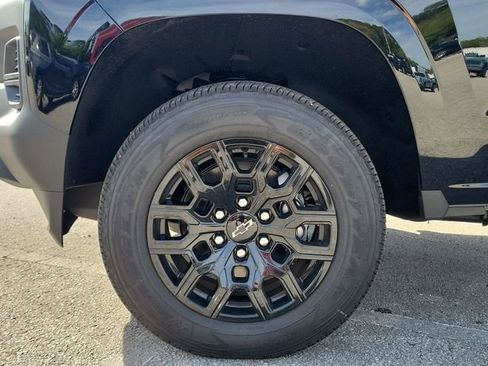 New 2026 Chevrolet Colorado W/T w/ WT Custom Package AWD/4WD image 5