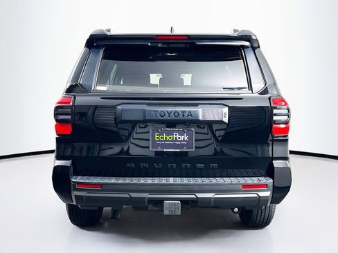 Used 2025 Toyota 4Runner SR5 image 7