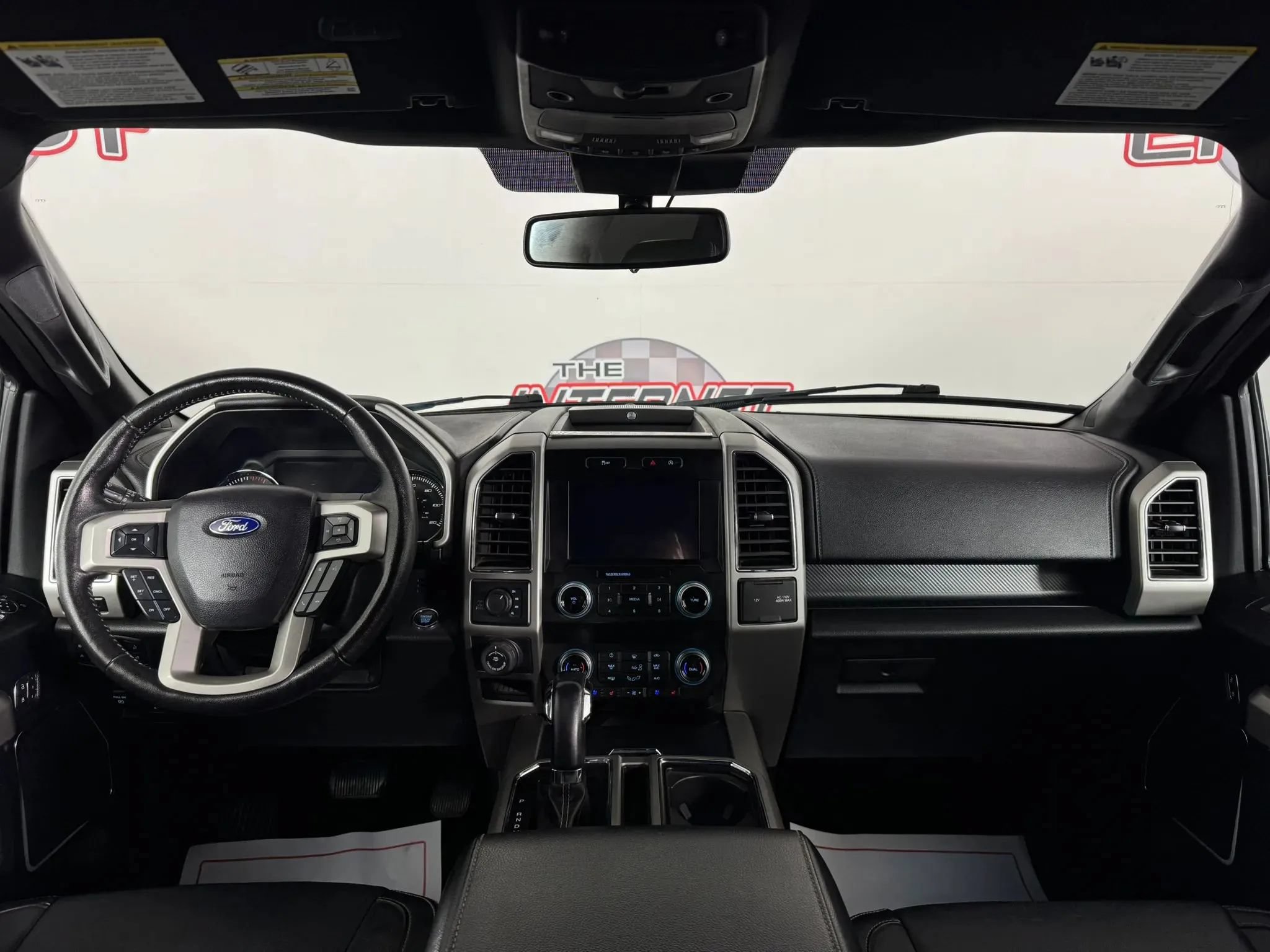 Used 2019 Ford F150 Lariat w/ Equipment Group 502A Luxury AWD/4WD image 11