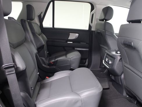 New 2026 Ford Expedition Active image 32