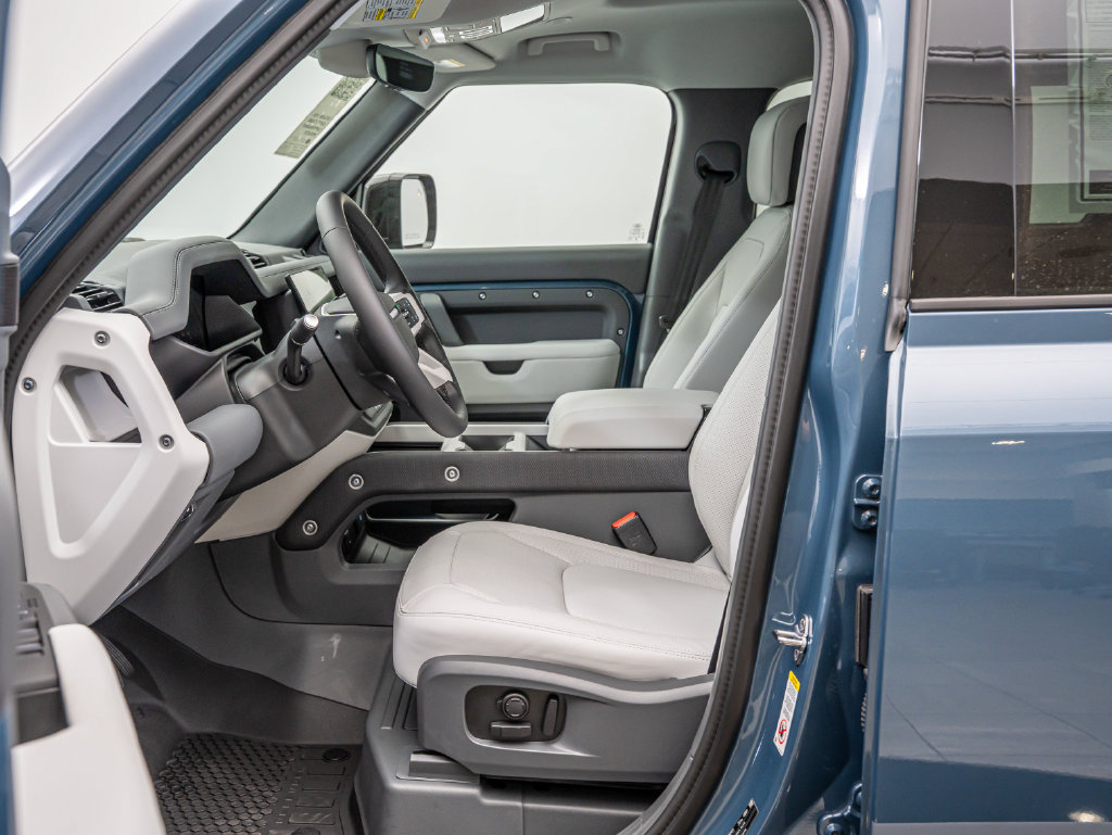New 2026 Land Rover Defender 110 S AWD/4WD image 22