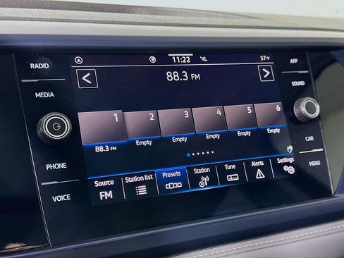 Used 2024 Volkswagen Taos SE w/ Panoramic Sunroof Package image 29