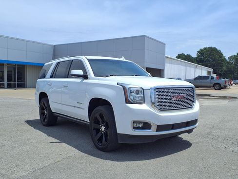 Used 2016 GMC Yukon Denali w/ Open Road Package AWD/4WD image 20