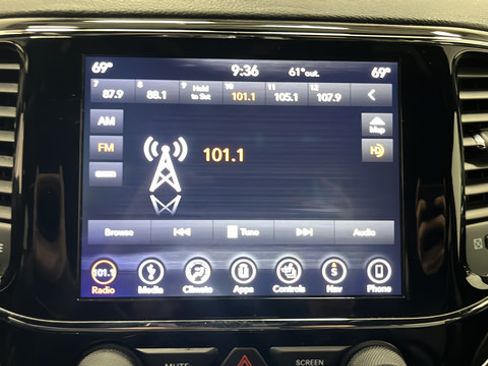 Used 2019 Jeep Grand Cherokee Limited AWD/4WD image 30