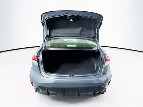 Used 2025 Toyota Corolla SE image 30