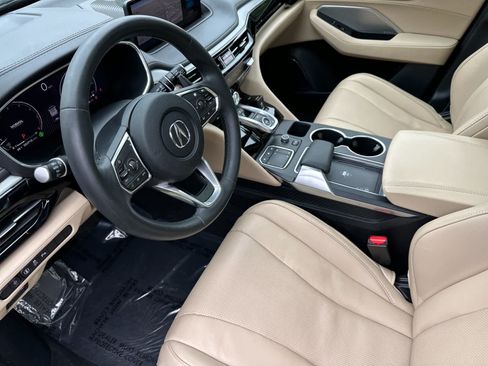 Used 2024 Acura MDX FWD w/ Technology Package image 4