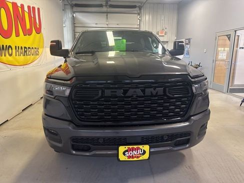 New 2026 RAM 1500 4x4 Crew Cab image 7