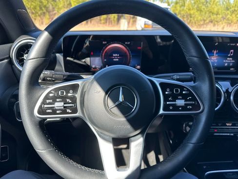 Used 2019 Mercedes-Benz A 220 image 19