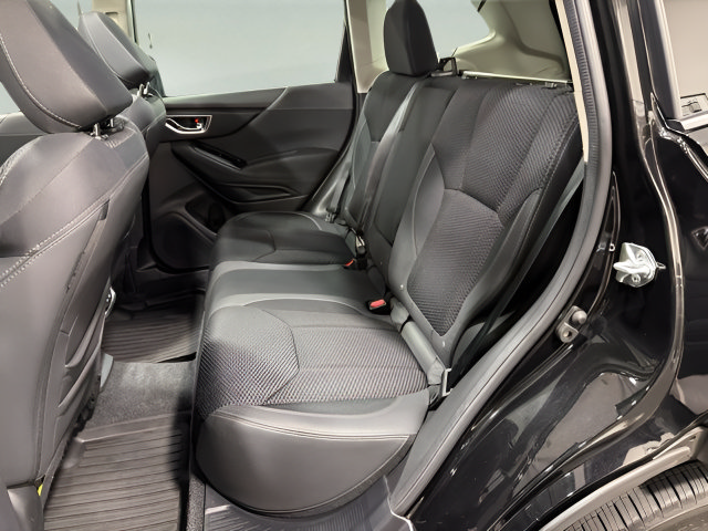 Used 2023 Subaru Forester Premium AWD/4WD image 31