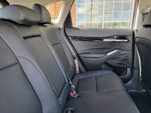 Used 2024 Kia Seltos EX image 17