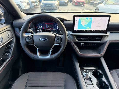 Used 2025 Ford Explorer ST-Line AWD/4WD image 21