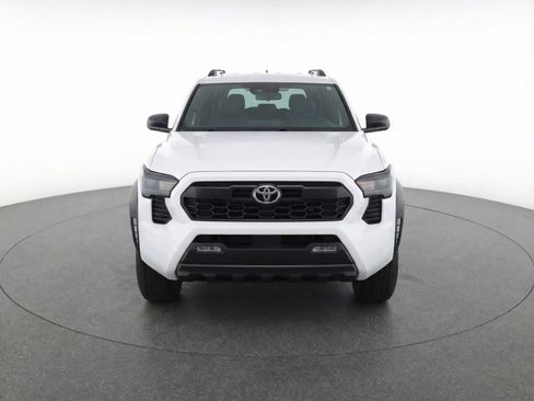 Used 2025 Toyota 4Runner SR5 image 2