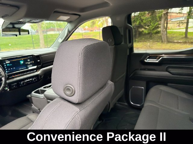 Used 2025 Chevrolet Silverado 1500 LT w/ Safety Package AWD/4WD image 28