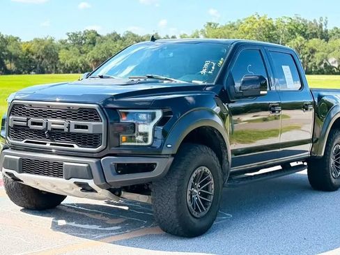 Used 2019 Ford F150 Raptor w/ Equipment Group 802A Luxury AWD/4WD image 16