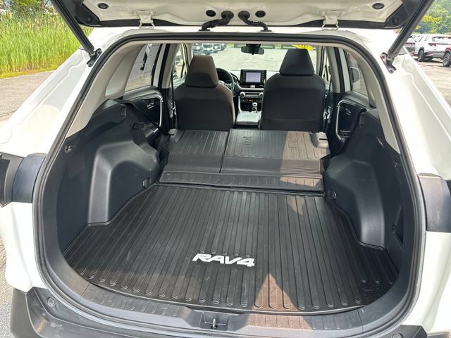 Used 2019 Toyota RAV4 XLE w/ Convenience Package AWD/4WD image 24