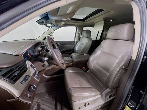 Used 2019 GMC Yukon XL Denali w/ Open Road Package RWD image 23