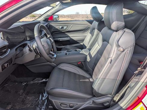 Used 2025 Ford Mustang GT Premium RWD image 15