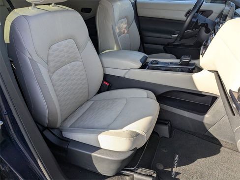 Used 2024 Nissan Pathfinder SV image 37