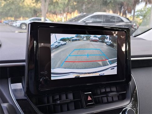 Used 2024 Toyota Corolla LE image 28