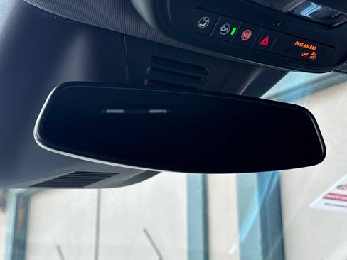 Used 2024 Chevrolet Equinox EV LT FWD image 25