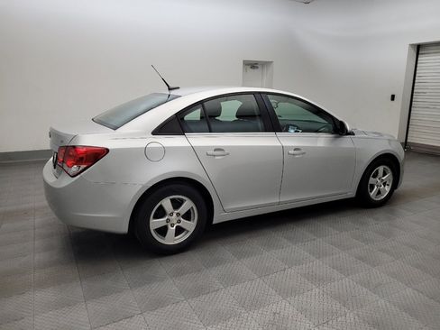 Used 2014 Chevrolet Cruze LT w/ Technology Package FWD image 10