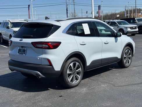 Used 2025 Ford Escape Platinum image 3