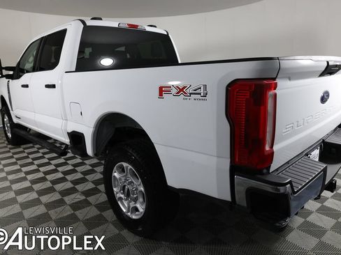 Used 2025 Ford F250 XLT w/ FX4 Off-Road Package AWD/4WD image 8