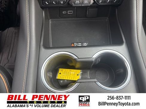 Used 2024 GMC Yukon XL AT4 w/ AT4 Premium Plus Package image 31