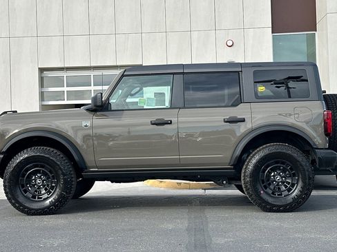 New 2026 Ford Bronco Big Bend w/ Black Diamond Package image 6