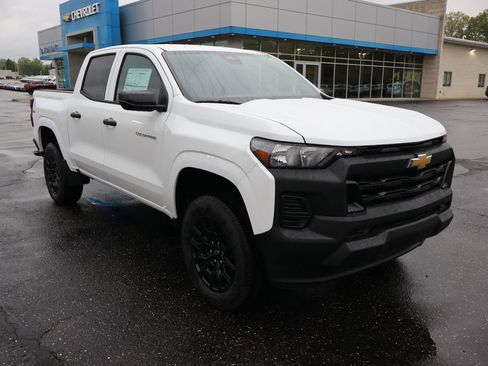 New 2026 Chevrolet Colorado W/T w/ WT Custom Package AWD/4WD image 2